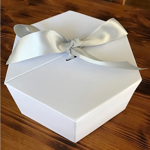 Gift box - Picture 3 of 11